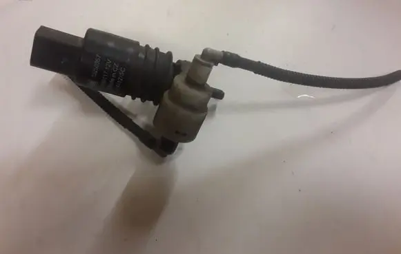 Opel Insignia A Windscreen/windshield washer pump GM13250357 13250357
