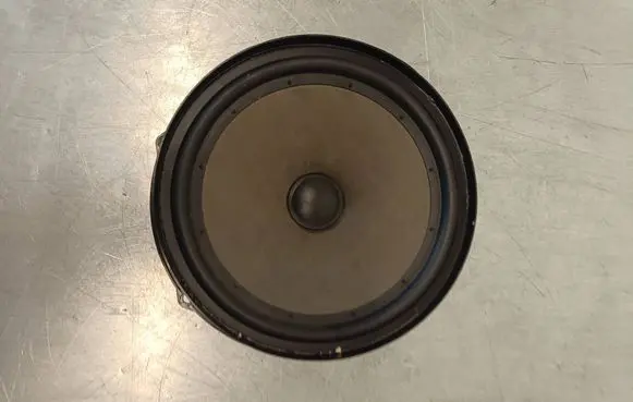Volkswagen Tiguan Front door speaker 5N0035454B