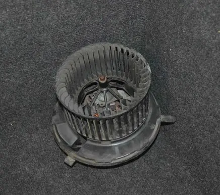 Volkswagen Jetta IV Heater fan/blower 1K2819015