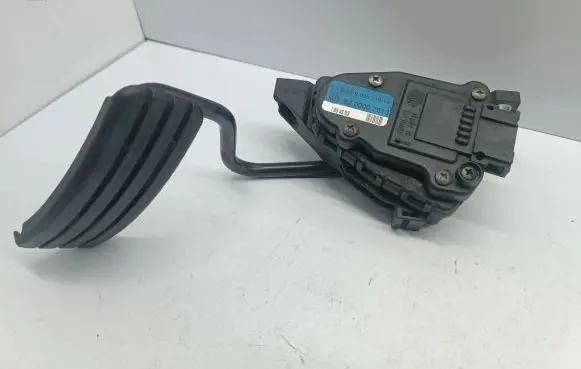 Renault Espace IV Accelerator throttle pedal 8200007513 6PV00811918