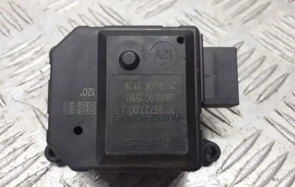 Opel Zafira B A/C air flow flap actuator/motor D811290.15181
