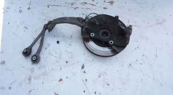 Audi Q5 SQ5 Front wheel hub spindle knuckle