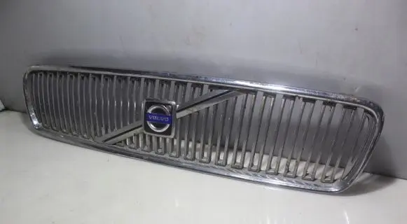 Volvo V50 Front grill