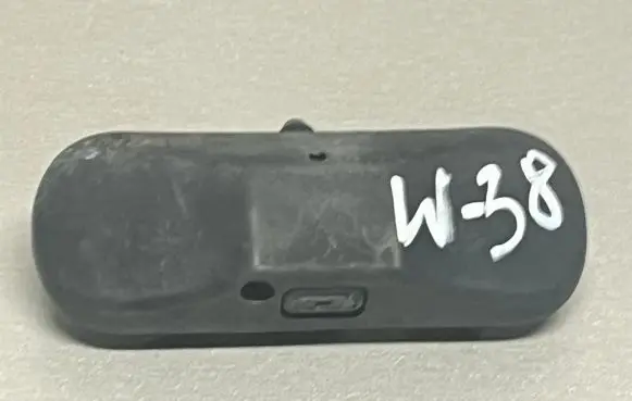 Volkswagen Golf Plus Windshield washer spray nozzle 5M0955986