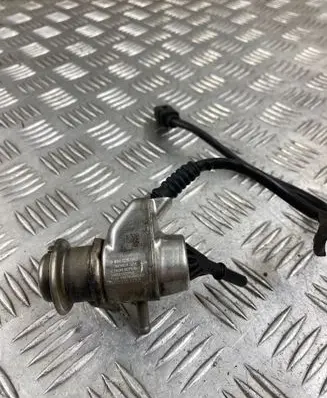 Audi Q7 4M AdBlue injector 4G0131113E