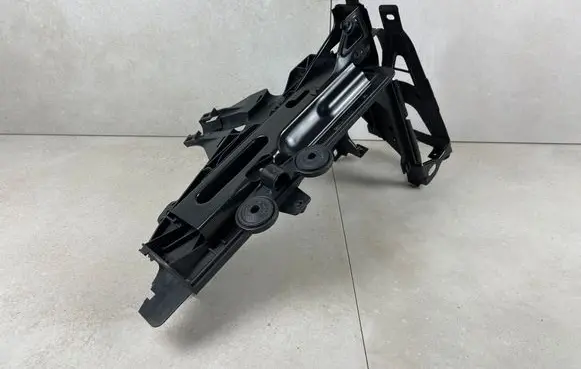 BMW 7 F01 F02 F03 F04 Headlight/headlamp mounting bracket 7184160 51647184160 718416008
