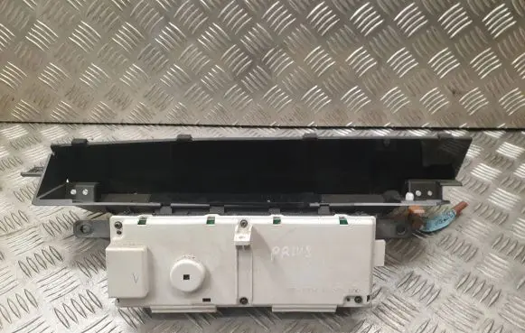 Toyota Prius (NHW20) Speedometer (instrument cluster) 769362030
