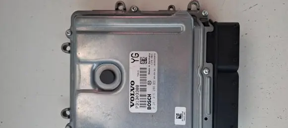 Volvo XC60 Engine control unit/module 0281015286 P31303388