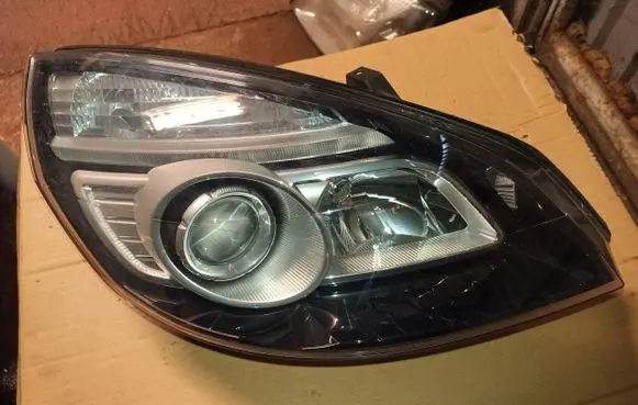 Renault Scenic II - Grand scenic II Headlight/headlamp 7701071368