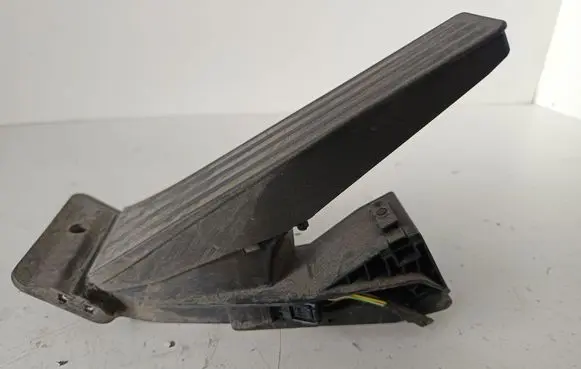 BMW 5 F10 F11 Accelerator throttle pedal 352685857402 6858574 259160