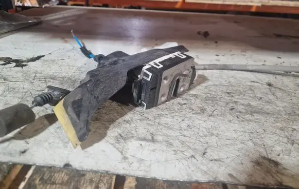 Front door lock