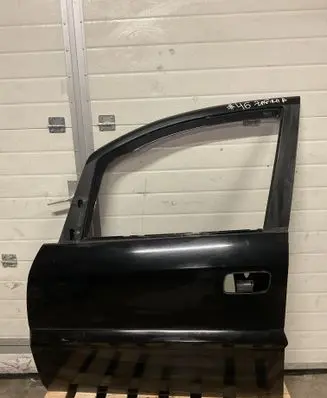 Opel Zafira A Front door 