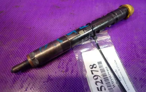 Renault Scenic II - Grand scenic II Fuel injector 8200365186