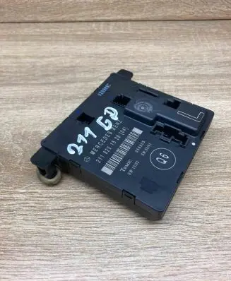Mercedes-Benz E W211 Door control unit/module 2118201526 356805Used