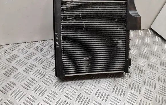 Air conditioning (A/C) radiator (interior)