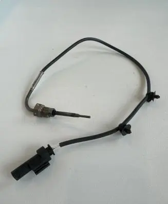 Opel Astra J Exhaust gas temperature sensor 55489548 4093819 60008000