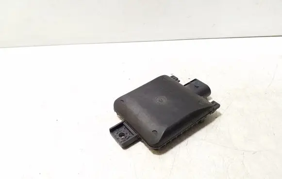 Volkswagen Golf VIII Distronic sensor radar 2Q0907686J