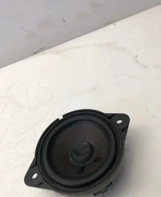 Audi A5 Sportback 8TA Parcel shelf speaker 8K9035709
