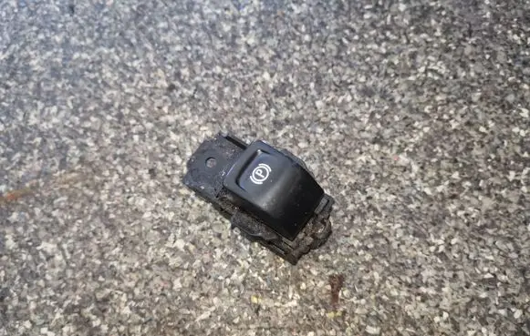 Opel Insignia A Hand parking brake switch 13271123