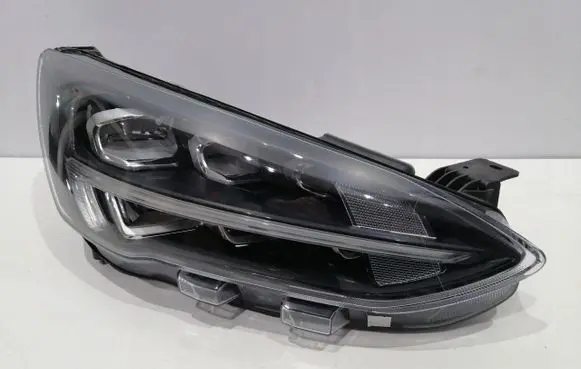 Ford Focus Headlight/headlamp
