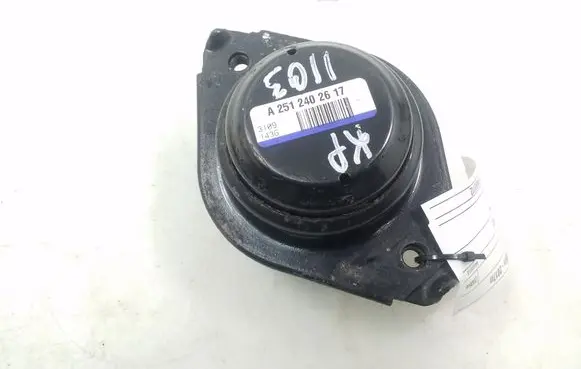 Mercedes-Benz R W251 Engine mount bracket A2512402617