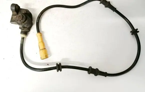 Opel Vectra B ABS brake wheel speed sensor 90464775