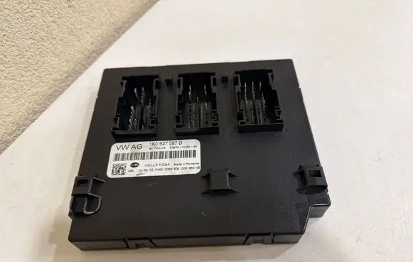 Volkswagen Golf Plus Comfort/convenience module 1K0937087D