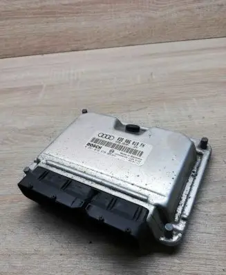 Audi A3 S3 8L Engine control unit/module ECU 038906019fh 0281010670