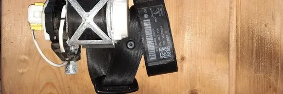 Volkswagen Eos Front seatbelt 1Q2857706