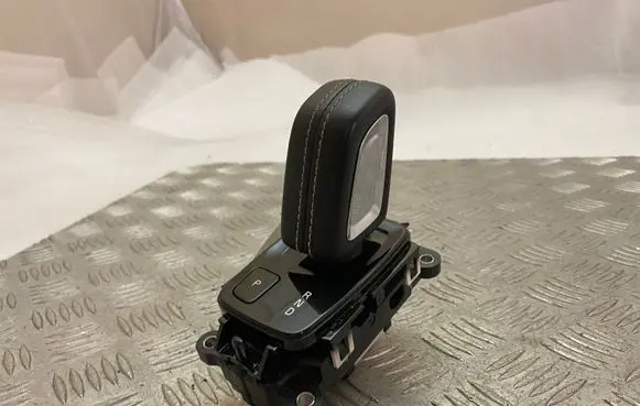 Volvo XC90 Gear shifter/selector 31492152