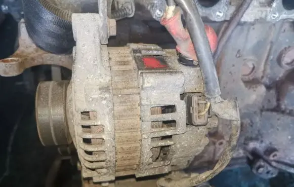 Nissan Almera N16 Generator/alternator LR180762 23100BU010