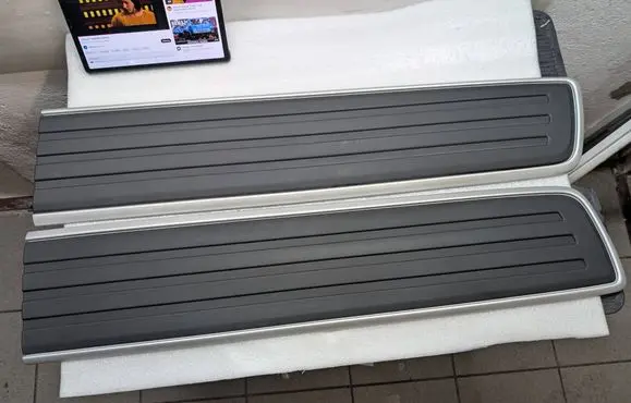 Suzuki Ignis Front door trim (molding) 15003492 990E062R07000