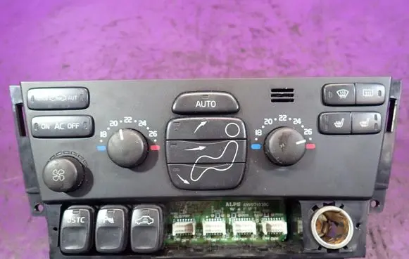 Volvo S60 Climate control unit 30746022