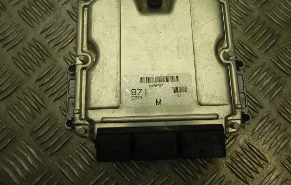 Mitsubishi Carisma Engine control unit/module MR507871