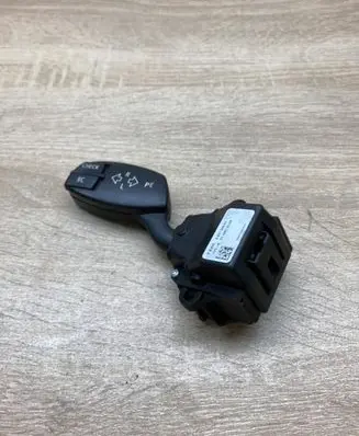 BMW 5 E60 E61 Indicator stalk 6951349 01106750