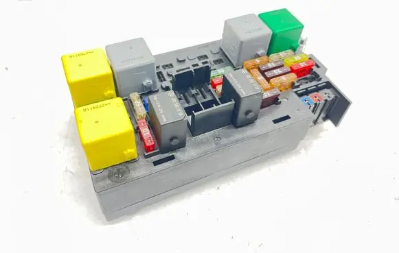 Mercedes-Benz ML W164 Fuse box set A1645402972