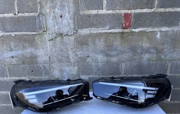 Opel Corsa F Headlights/headlamps set 9851263780