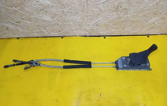 Volkswagen Polo Gear shifter/selector 6Q0711061