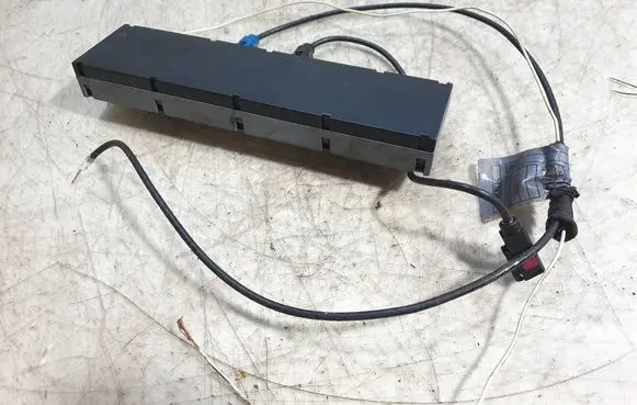 BMW Z4 E85 E86 Aerial antenna amplifier 6912817 0340E46C 823745003