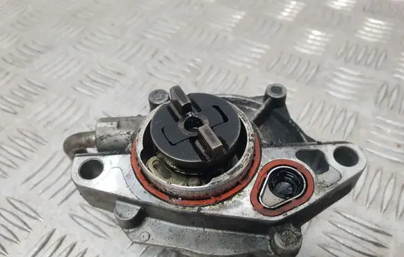 Ford Fiesta Vacuum pump 9637413980