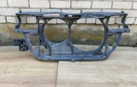 Volkswagen PASSAT B5 Radiator support slam panel