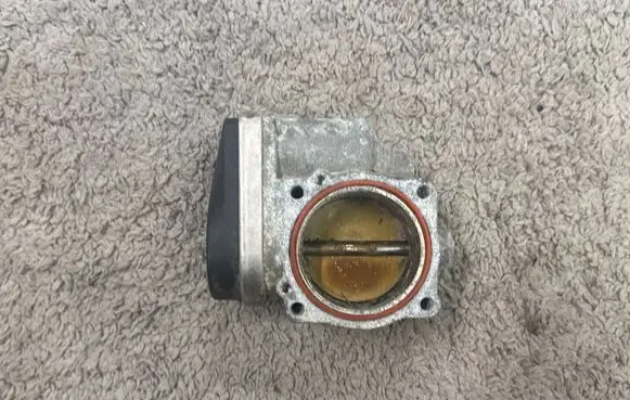 BMW 5 E60 E61 Throttle valve 1354750244405