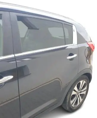 KIA Sportage Front door