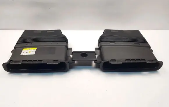 Volkswagen Touareg III Air filter box cover 4M0129510H