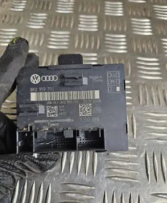 Audi A4 S4 B8 8K Door control unit/module 8K0959794 8K0959795