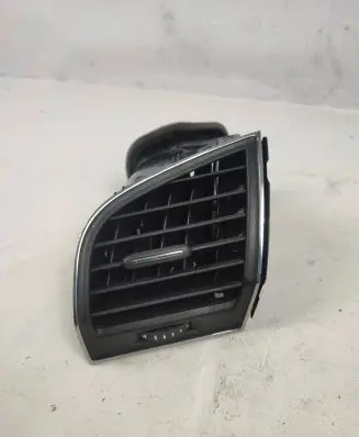 Skoda Fabia Mk3 (NJ) Dashboard air vent grill cover trim 6V0819701CRYP