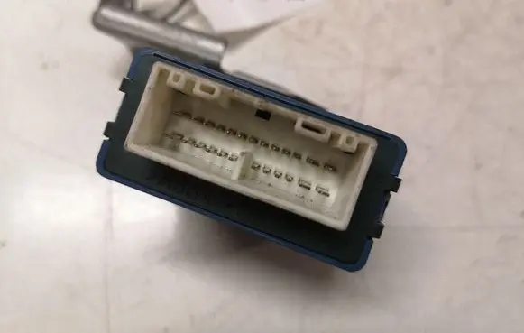 Toyota Yaris Door control unit/module 8598052051 0515003580