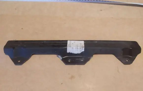 Mercedes-Benz Sprinter W906 Fender mounting bracket A9066230825