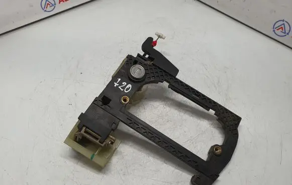 BMW 5 E39 Front door exterior handle/bracket 8245353 51218245353