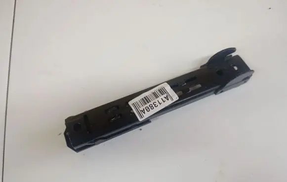 Volkswagen PASSAT B6 Seat belt adjustment rail 203880